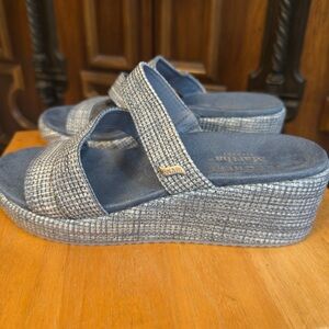 Skechers Women's Arch Fit Beverlee Wedges Morningside Blue Sz 6  New w/o box